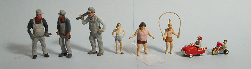 Worker with a Pick Shirtless Man Model Trains Arttista S Scale Figure 784 
